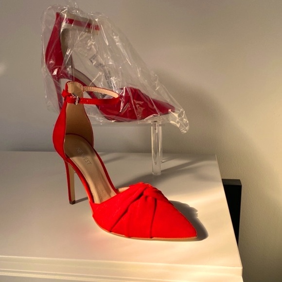 NWB! Nine West Red Heels! - Picture 7 of 8